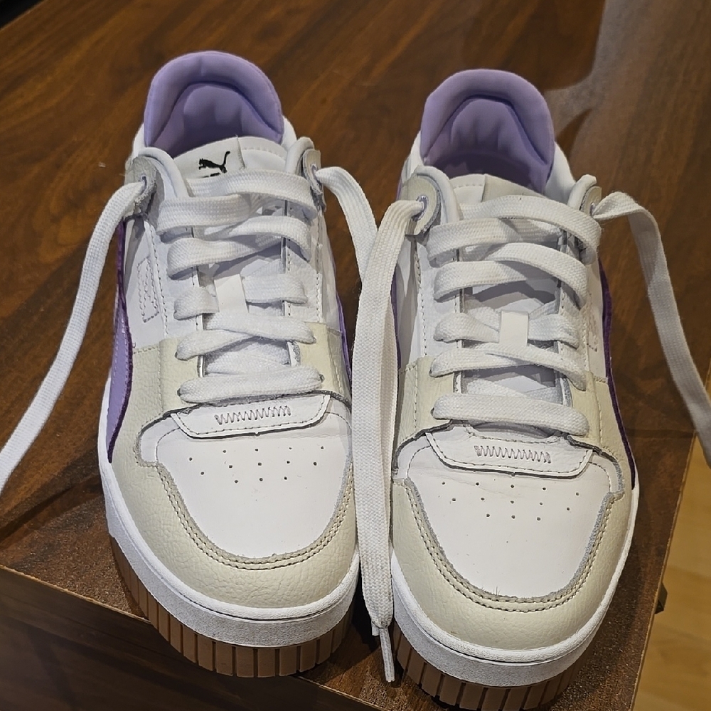 Puma Women's White and Purple Sneakers